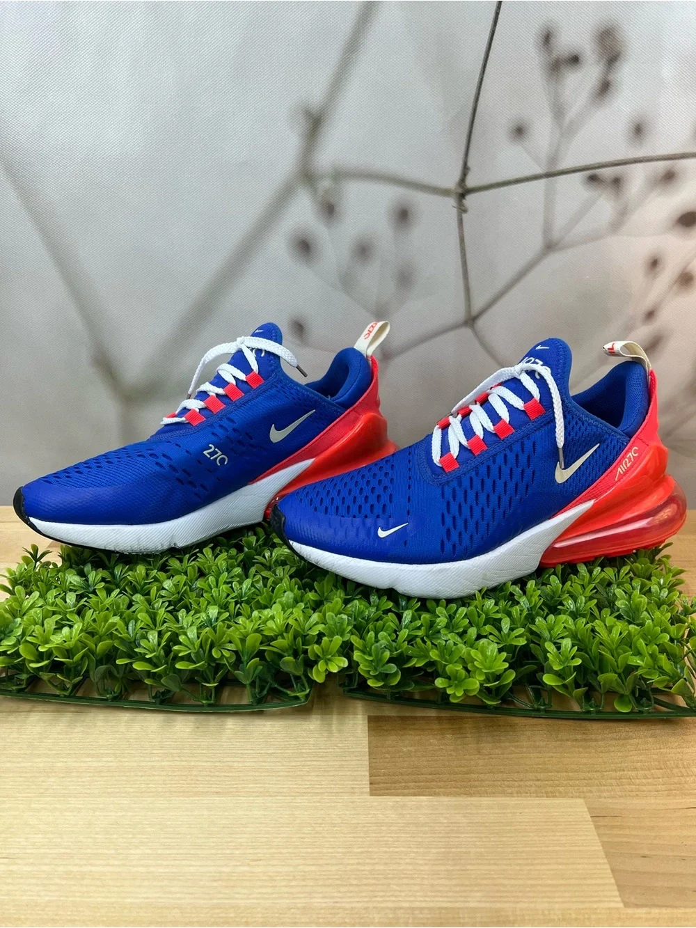 Nike Air Max 270 Hyper Royal Blue Bright Crimson Men's Size 7
